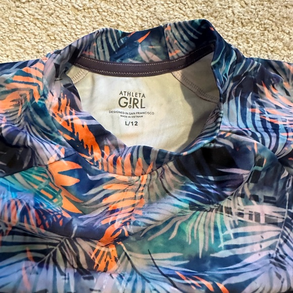 Athleta Girl rash guard - Picture 3 of 3